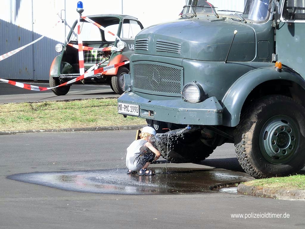 Sommerfest-Polizeioldtimer-Museum_2012 (10).jpg